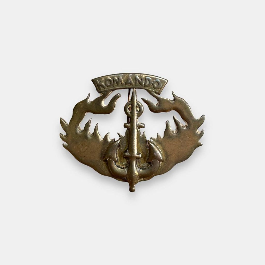 Commando Chest Qualification Metal Badge&nbsp;(attibuted)
