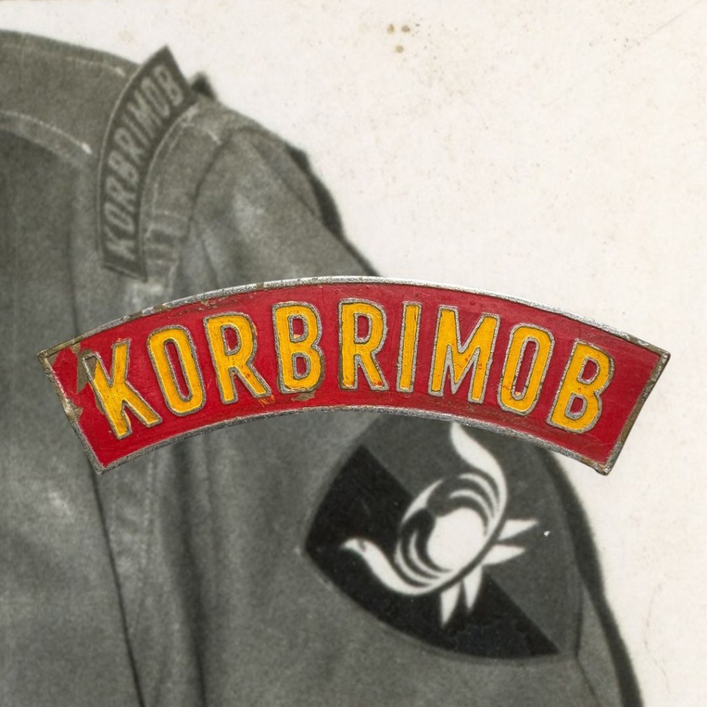 KORBRIMOB scroll badge worn by Pak RGB Soetrisno, Yon 40&nbsp;Walsus