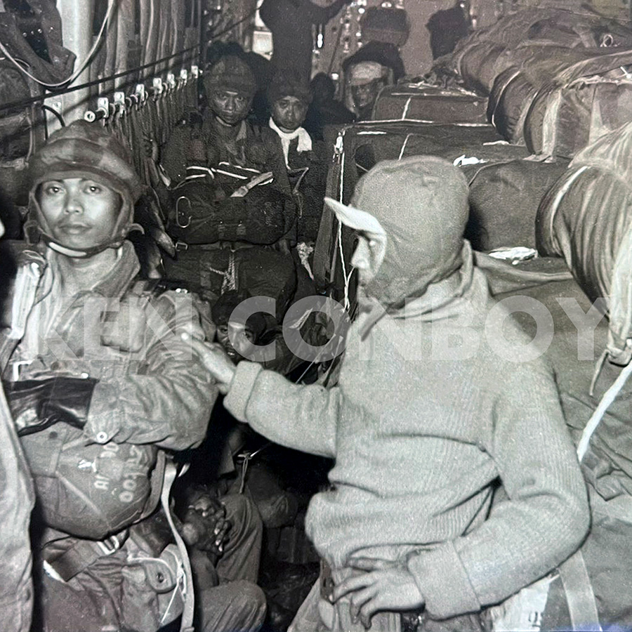 Foto Dwikora – Combat Jump ke Kalimantan Timur&nbsp;1964