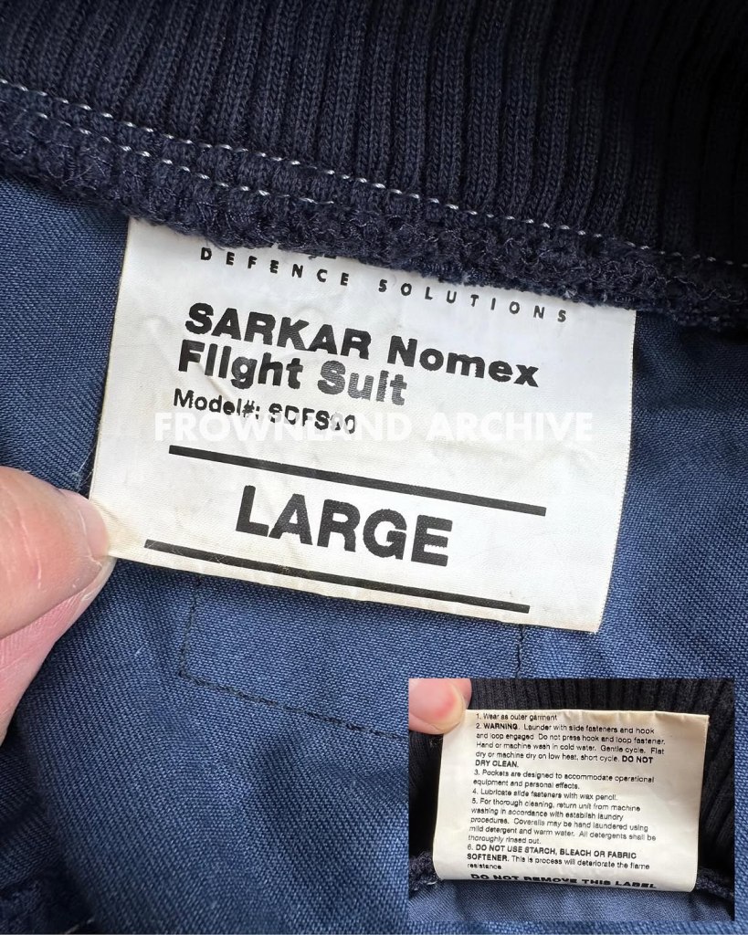 Sekitar tahun 2014/2015, personel Denjaka detasemen jala mangkala mulai menggunakan Nomex suit produksi SARKAR yang terlihat pada foto dokumentasi latihan tahun 2015, di mana salah satu personil di barisan depan tampak menggunakan seragam dengan shade biru yang sedikit berbeda dari lainnya. SARKAR sendiri merupakan perusahaan perlengkapan taktis berbasis di Inggris. Bagaimana dan kenapa fighting suit ini diadopsi oleh Denjaka masih menjadi teka-teki sampai sekarang.