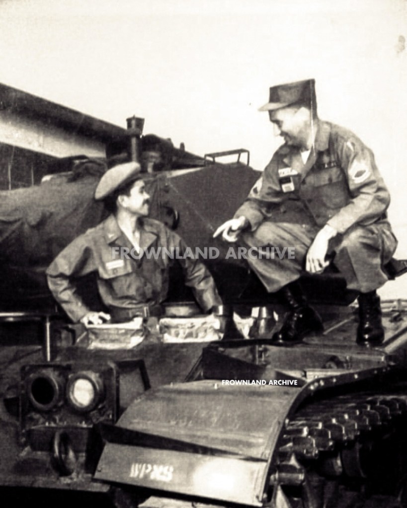 Relic PDL Korps Komando (KKo) AL milik Hefik Suwari. Berdasarkan informasi dari keluarga, beliau pernah mengikuti pendidikan Marinir di Amerika Serikat pada era 1960-an, tetapi belum diketahui apakah di Quantico atau Coronado. Hanya ada dua period picture asli yang tersisa, dan salah satunya adalah foto ini: Hefik Suwari berpose bersama personel US Army dengan patch Ordnance Training School. [timeframe unknown] What a relic, all original & untouched (seperti koleksian gua lainnya).